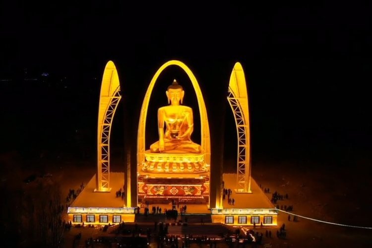 Statue of Buddha in Drago County at night