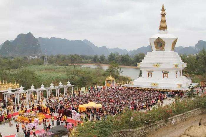 Featured image for “Chinese government orders Buddhist monastery to “rectify” architecture of temple”