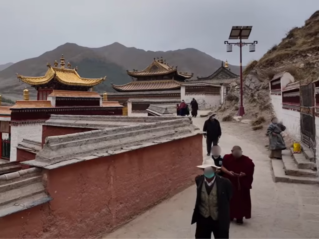 Local Tibetans on kora pathway around Labrang Monastery, Screenshot from Youtube reel by @asiadreamvideo8744 on 23 June 2025